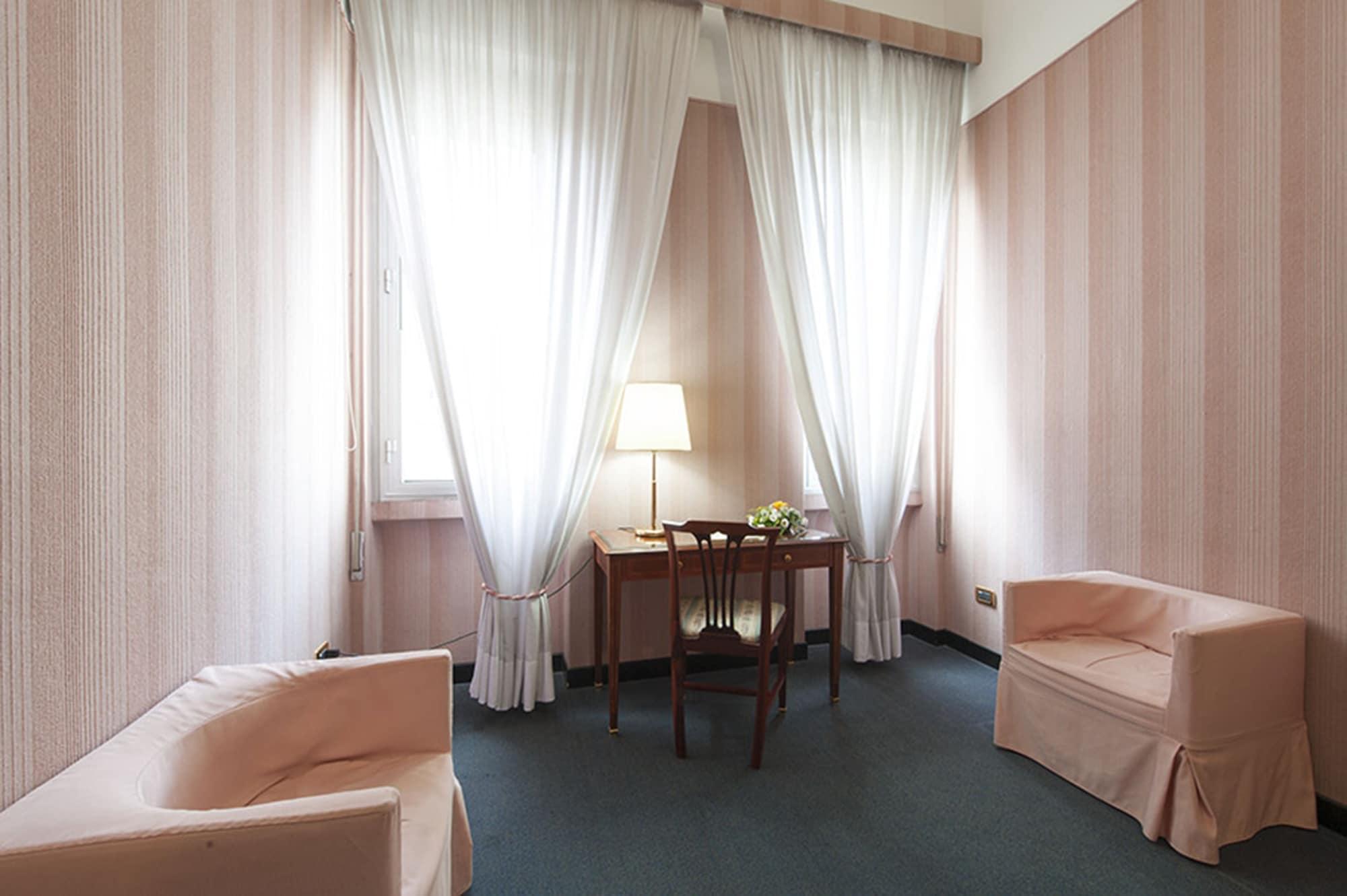 Hotel Esplanade Pescara Kültér fotó