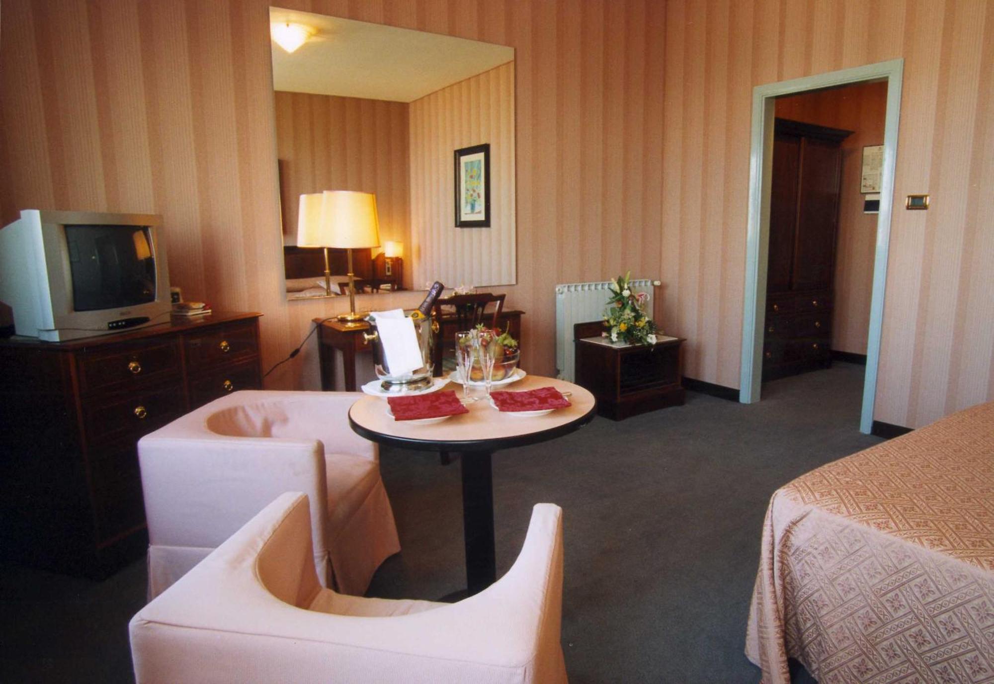 Hotel Esplanade Pescara Kültér fotó