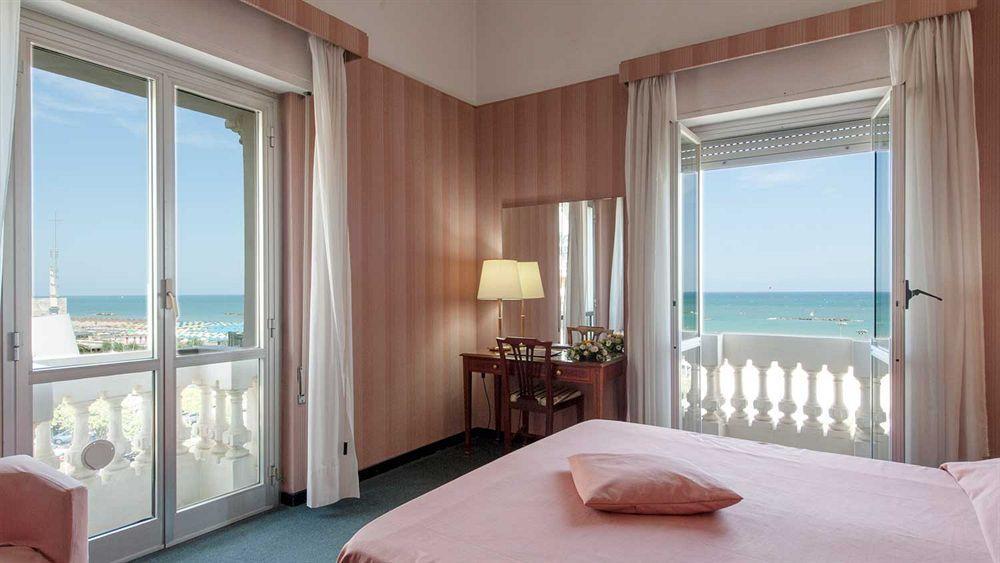 Hotel Esplanade Pescara Kültér fotó