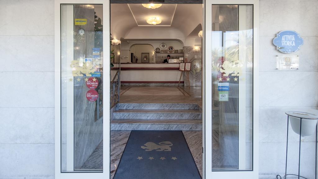 Hotel Esplanade Pescara Kültér fotó